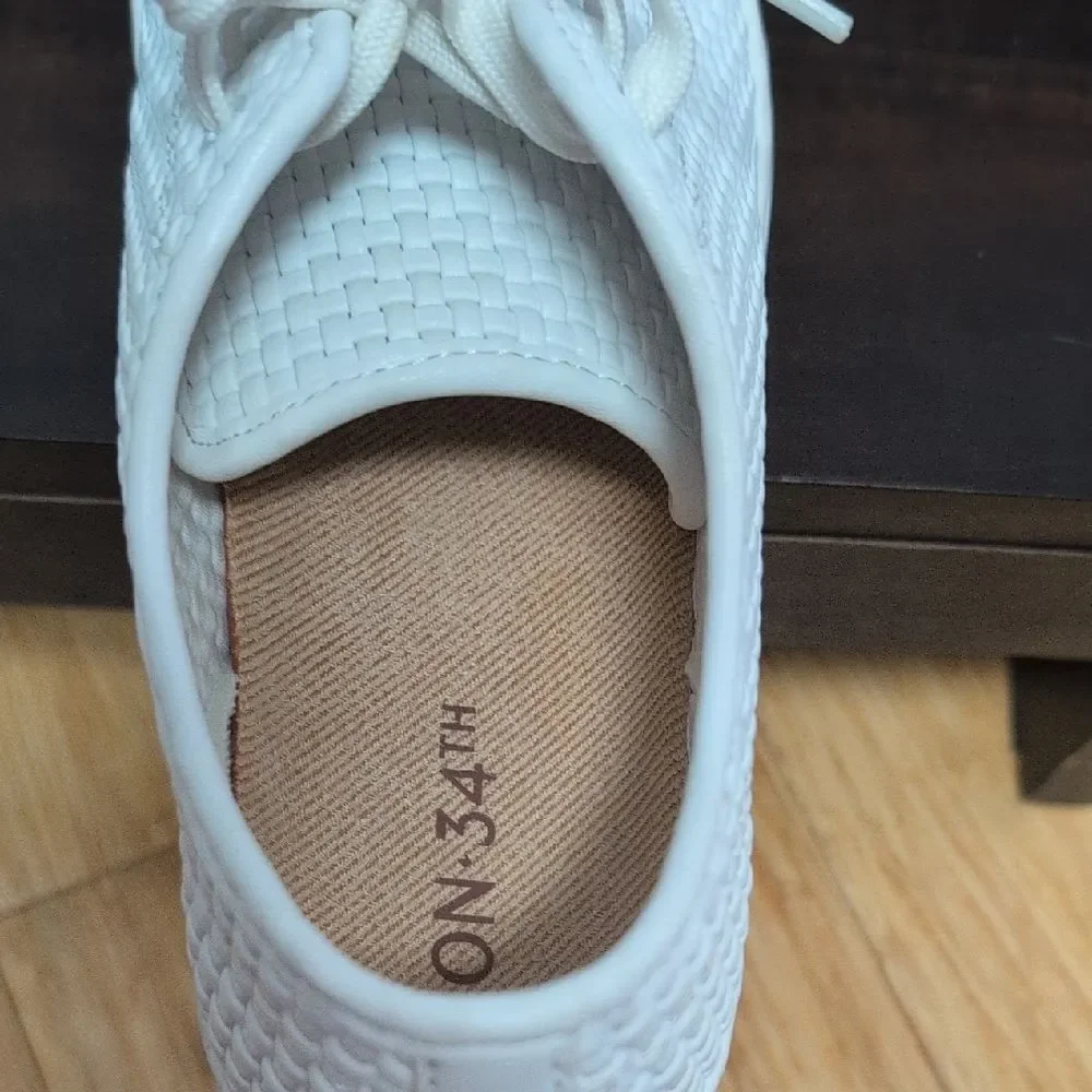 On 34th Lusillep White Faux Leather Woven Sneakers Fabric Lining Size 9M NEW